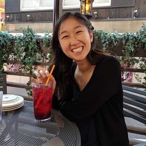 Meet your Posher, Rena